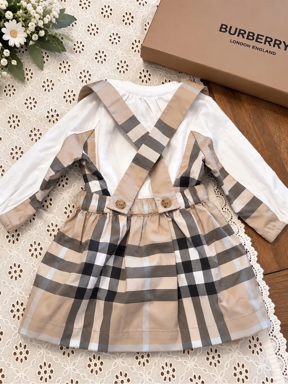 Burberry Baby Pale Sand Check Milu 2 piece set 6M NWT with box